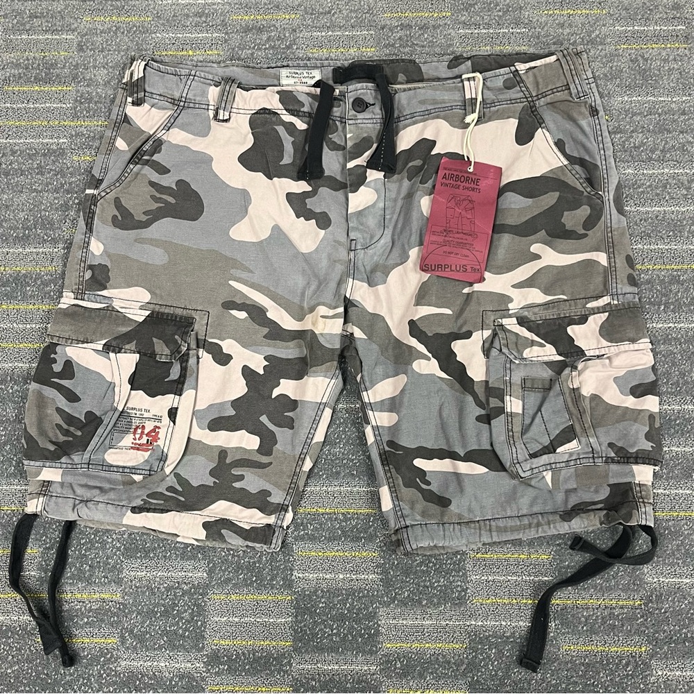 SURPLUS TEX Airborne Vintage Mens Cargo Shorts Gray Black Camouflage 6XL 48” NWT